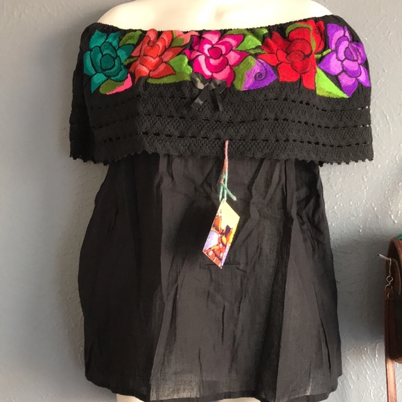 Off Shoulders Mexican Embroidered Floral Top - Picture 10 of 12